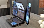 Британская компания Expanscape показала ноутбук Aurora 7 с семью экранами! К основному крепятся еще пять дисплеев, а седьмой находится под клавиатурой.